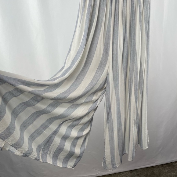 Skylar + Madison Wide Leg Stripe Off the Shoulder Jumpsuit in White Blue Size XS - Picture 9 of 10